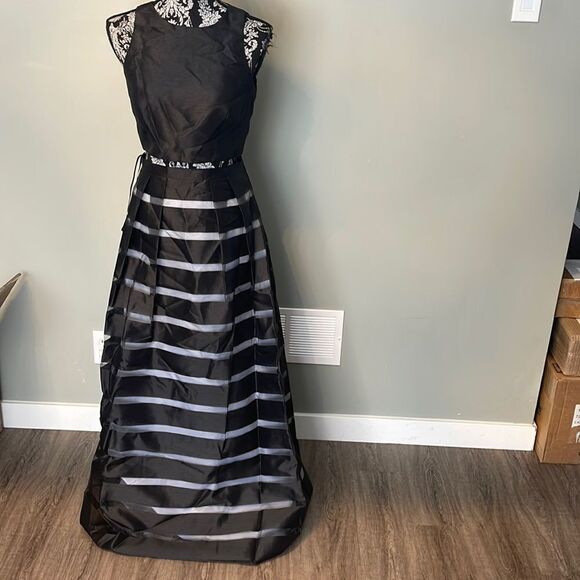 Two Piece Ball Gown-BLACK/WHITE-6 NEW - Picture 2 of 4